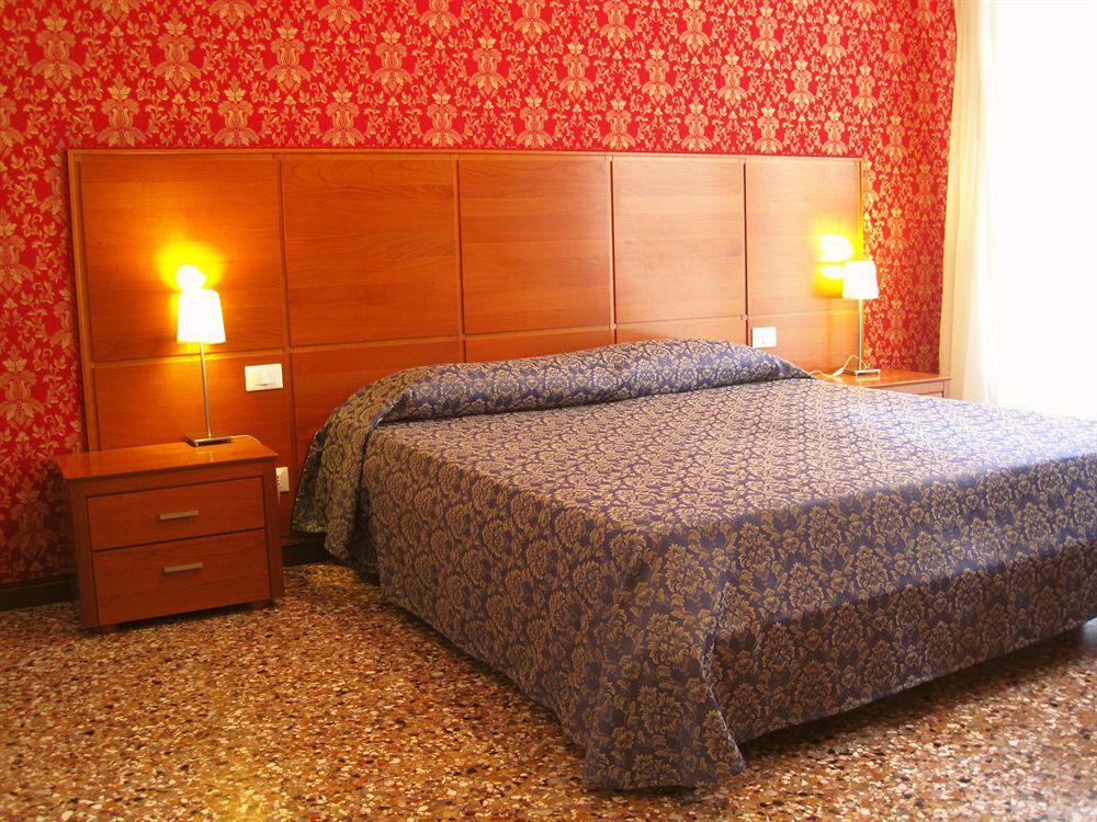 Appartamenti San Luca Венеция Екстериор снимка