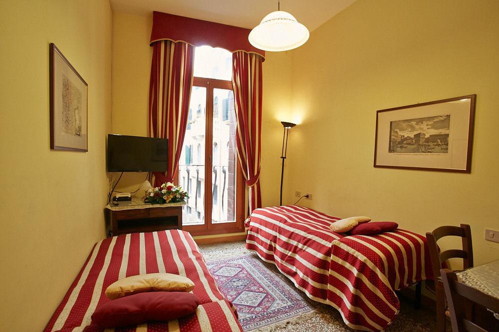 Appartamenti San Luca Венеция Екстериор снимка